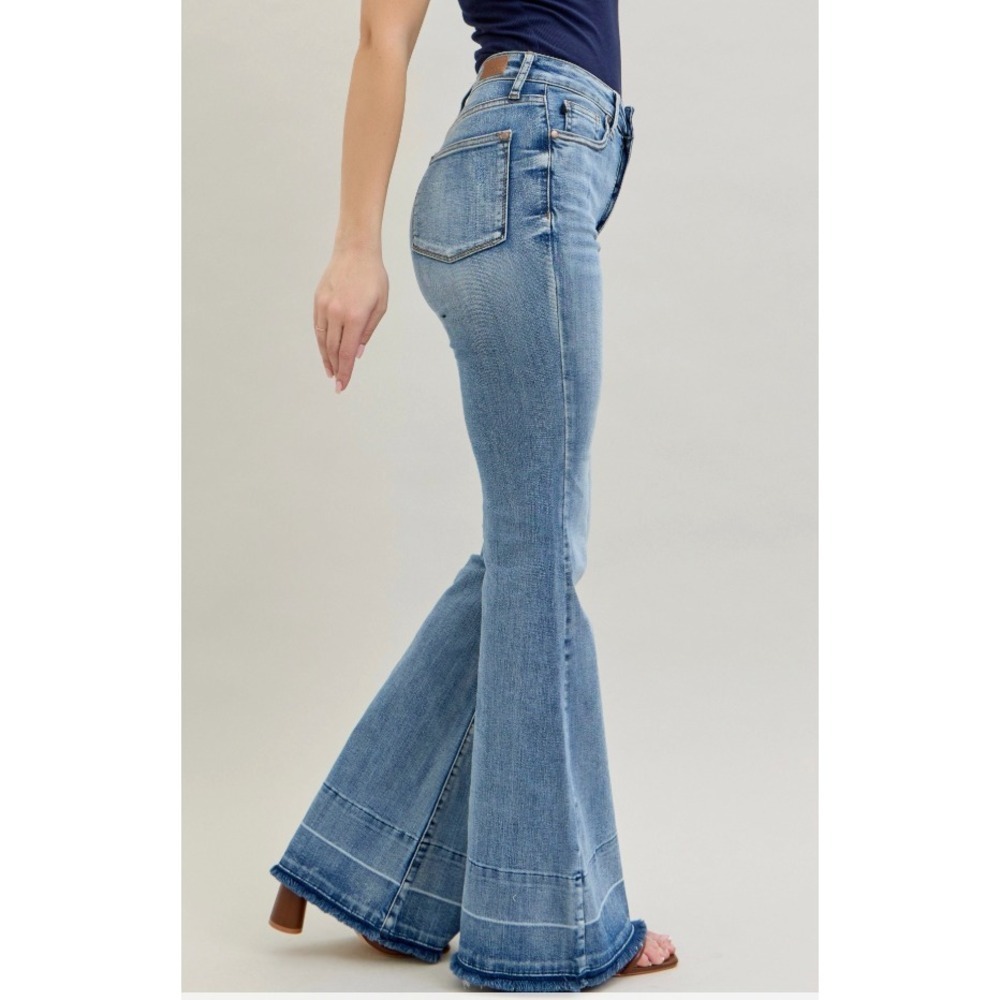 NWT‎ Judy Blue Jeans 30 Tall High Rise Tummy Control Release Hem Flare Bell